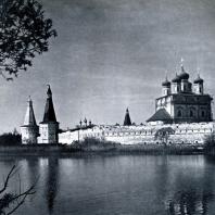 Иосифо-Волоколамский монастырь (Московская обл.). Вид с северной стороны Фото А. А. Александрова