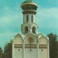 Духовская церковь Троице-Сергиевской лавры. Загорск, 1476 г.