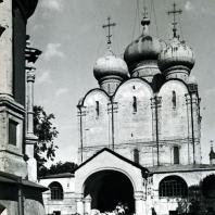 Москва. Ново-Девичий монастырь. Смоленский собор. Вид с западной стороны. 1524-1525