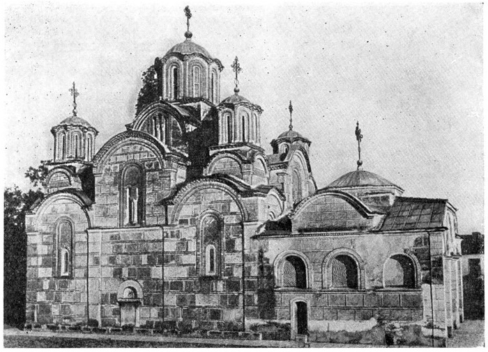 Грачаница. Церковь. 1321 г. Общий вид с севера