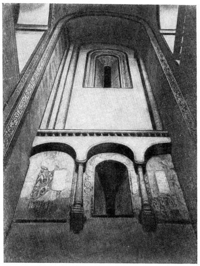 Владимир. Успенский собор, 1158—1160 гг. Фрагмент интерьера