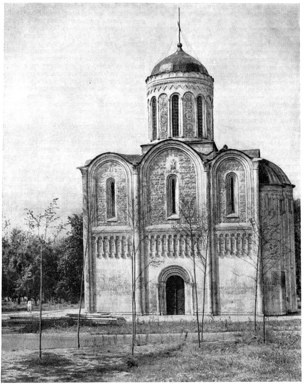 Владимир. Дмитриевский собор, 1194—1197 гг. Общий вид с юга