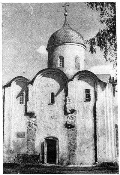Старая Ладога. Церковь Георгия, не позднее 1180-х годов. Общий вид с запада