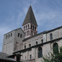 Романская архитектура Франции: церковное строительство – период исканий (980 – 1080 гг.)