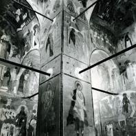Ферапонтов монастырь. Собор Рождества Богородицы. Внутренний вид с фресками Дионисия. 1500-1502