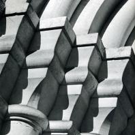 Москва. Спасо-Андроников монастырь. Фрагмент портала Спасского собора. 1410-1427