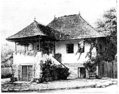 Село Жибля-Питешти. Дом с «фоишор» (с балконом)