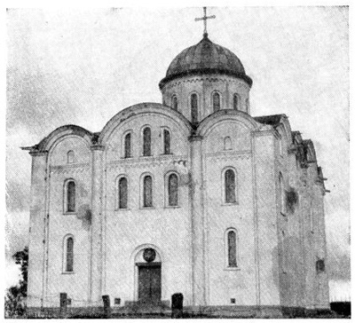 Владимир-Волынский. Успенский собор, 1160 г. Общий вид с запада